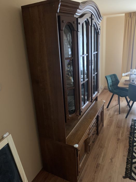 Vand vitrina stejar masiv sculptat