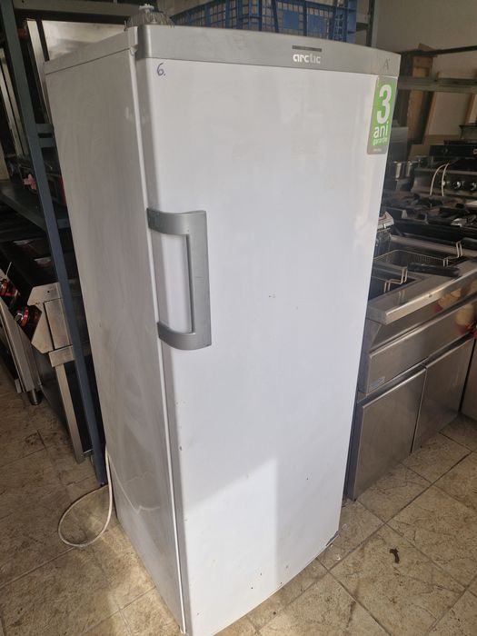 Frigider, Masa rece pizza, vitrina ingrediente