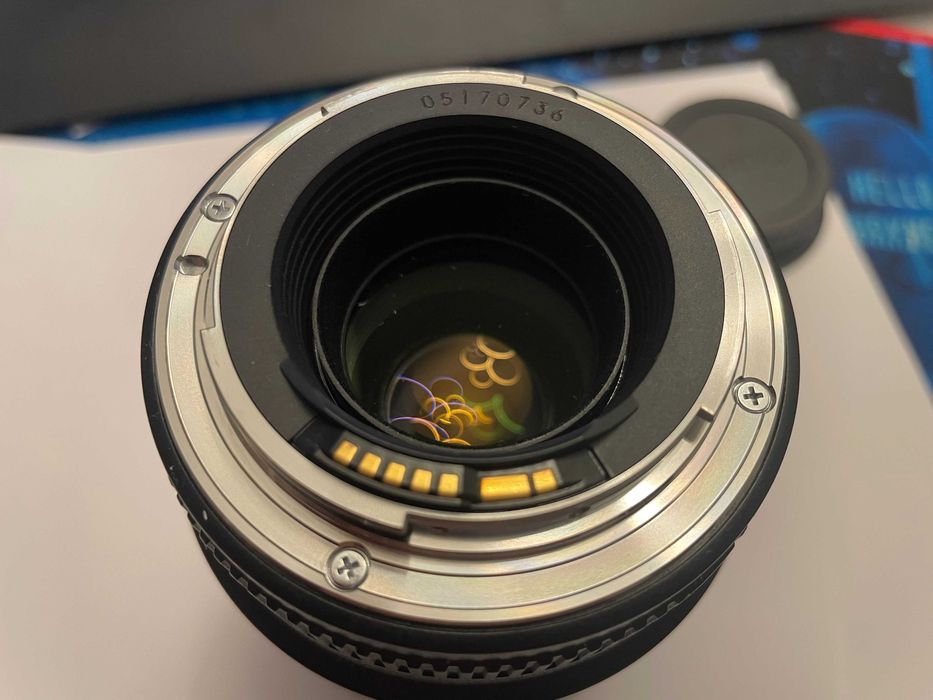 Obiectiv Canon EF 100 mm f/2.8L Macro USM - NOU