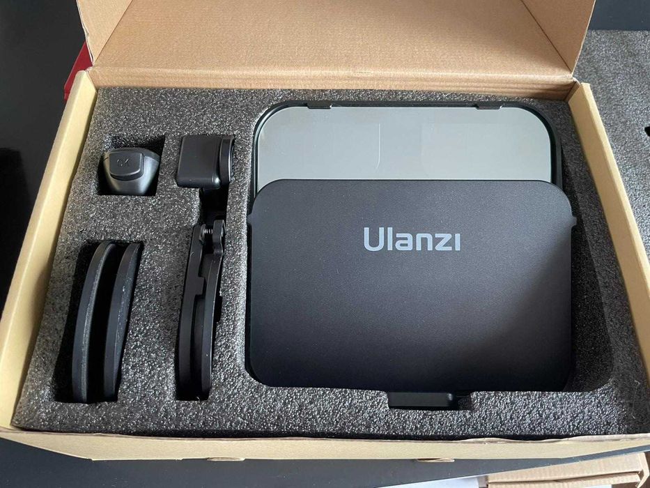 Teleprompter Universal pentru Tableta si Smartphone cu Telecomanda