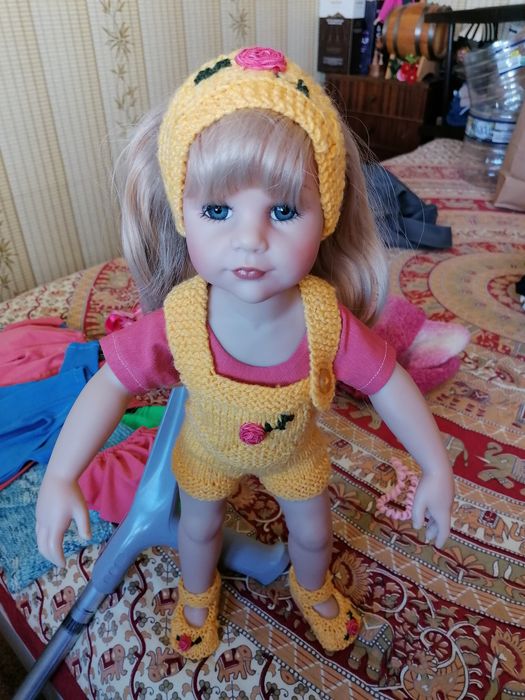 Ръчно изработени дрехи за кукла Хана 50см