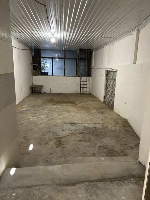 Сдам под склад  или под производства помещения на жоми