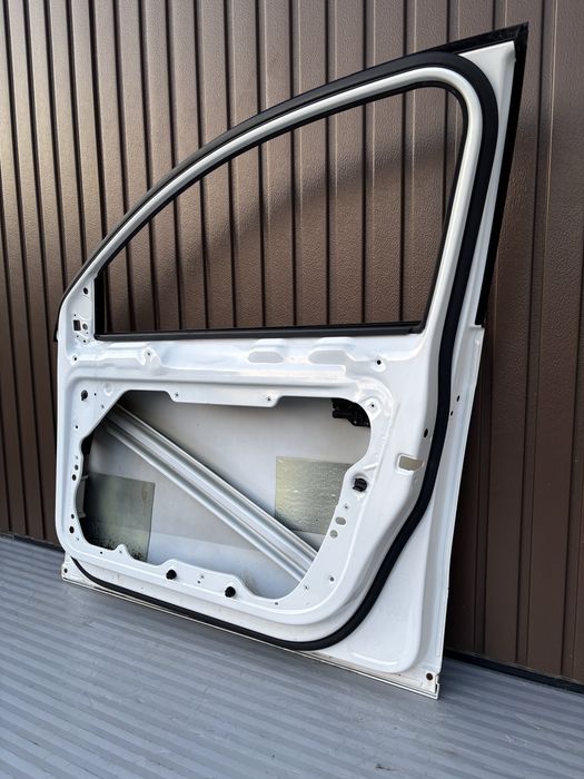 Usa dr fata vw Passat B7•cod de culoare. LB9A• 2011-2015•