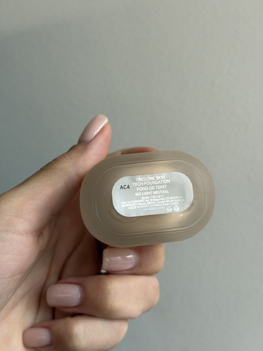 Фон дьо тен Haus Labs