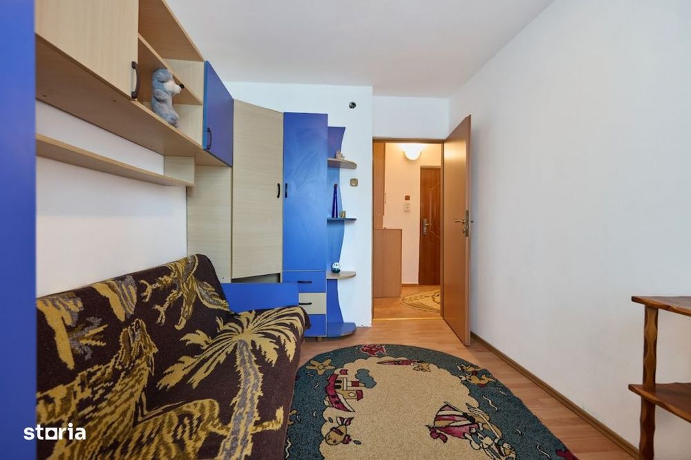 Apartament Doua Camere Decomandat Razboieni