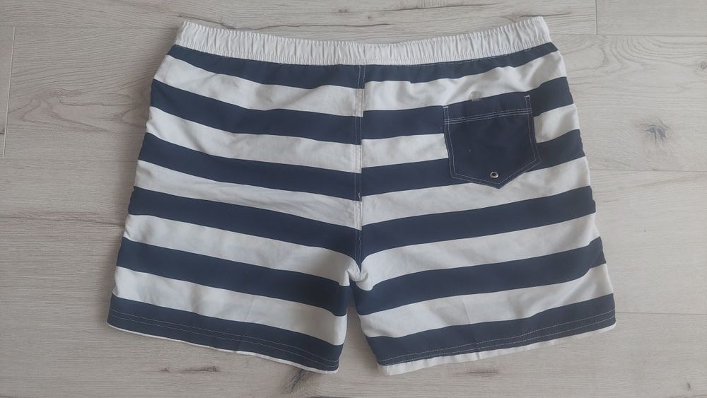 pantaloni scurti barbati marimea XL ieftin!