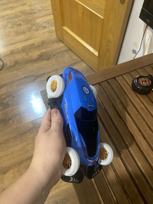 Машинка музыкальная