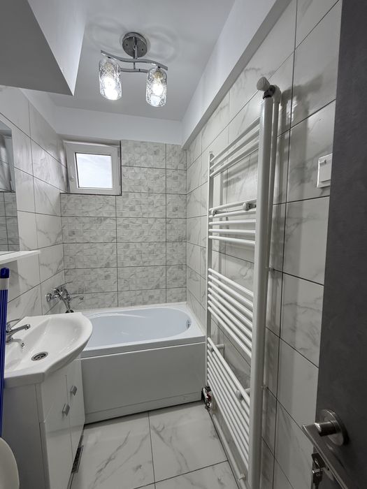 Inchiriez Garsoniera