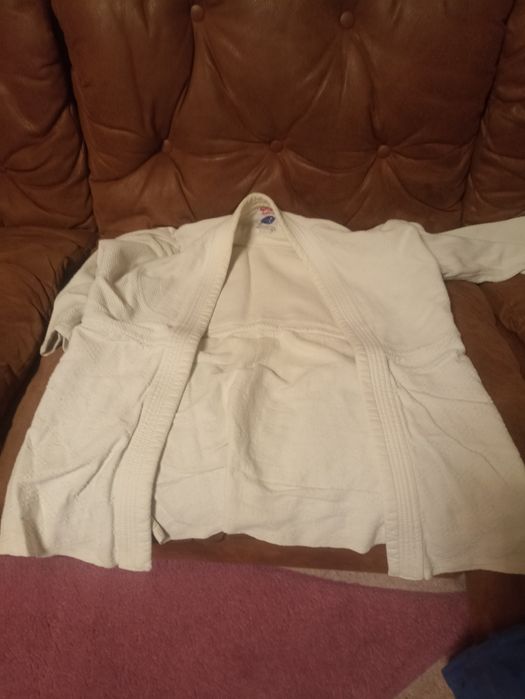 Продам кимоно детское