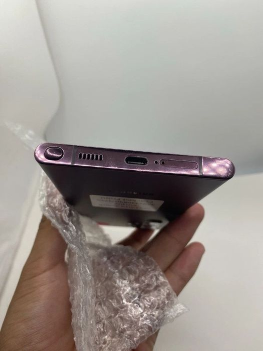 Samsung Galaxy S22 ultra bor Juda ham tekin narxga sotiladi