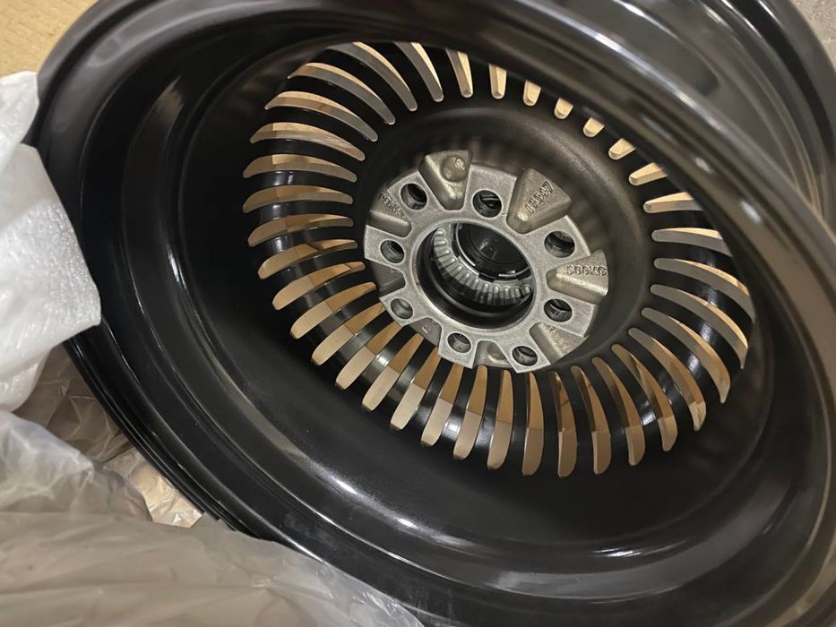 R-13 Elegant Диска.