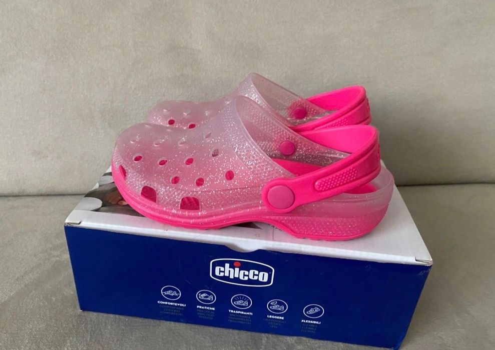 Нови детски сандали Chicco