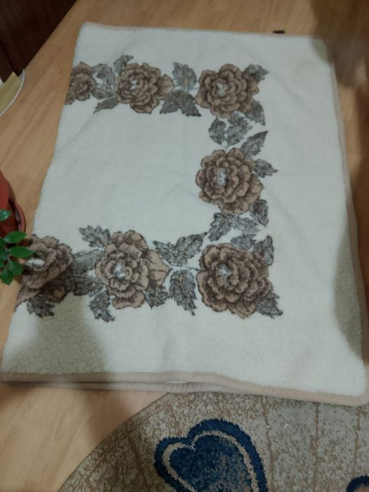 Pătură lână stare buna