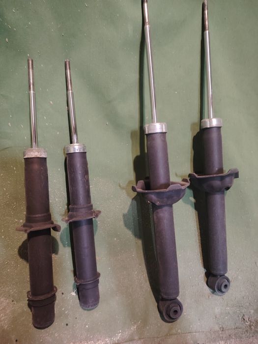 Продам стойки на Хонду Црв РД 1