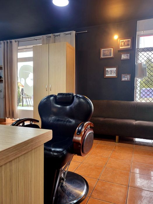 Coafura frizerie manichiura