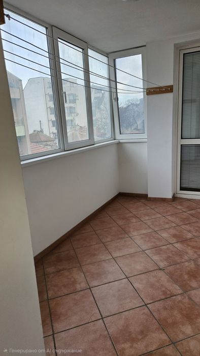 4-стаен апартамент, Колхозен пазар