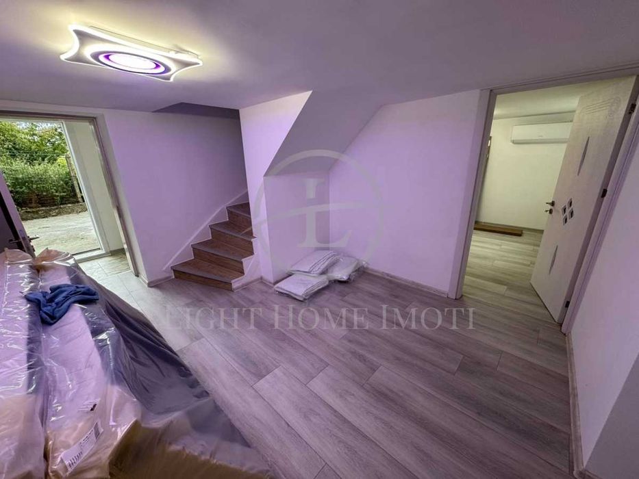 Реф. 2884 Отремонтирана Двуетажна къща с гараж и двор с. Павелско