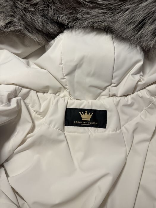 Geaca Carolina Design noua cu umeras si cutie