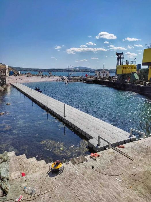 Ponton plutitor modular docuri plutitoare(made in italy) certif ISO,CE