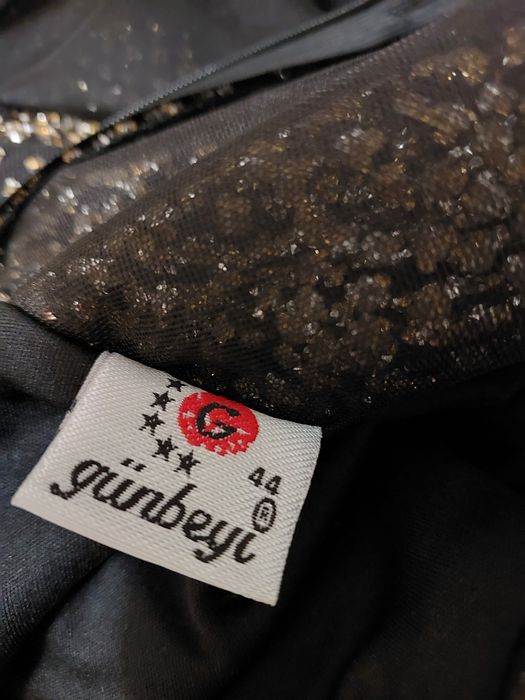 Шикарное вечернее платье