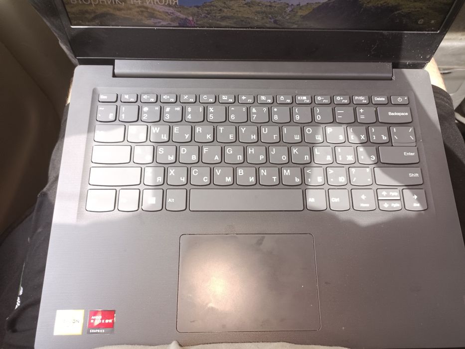 Продам ноутбук lenovo