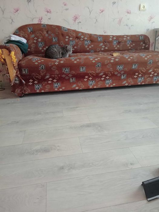 Отдам диван бесплатно