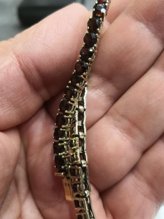 Vind brățară din aur 8kt cu granate Bohemia