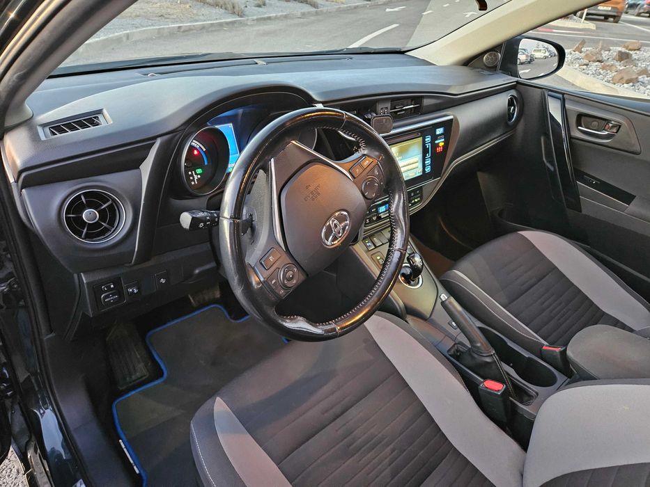 Toyota Auris Hybrid , 2017 , 230.000Km