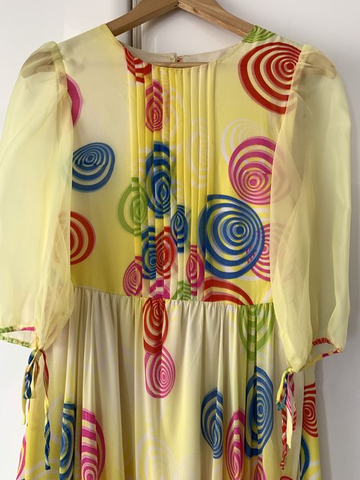 Дизайнерское платье