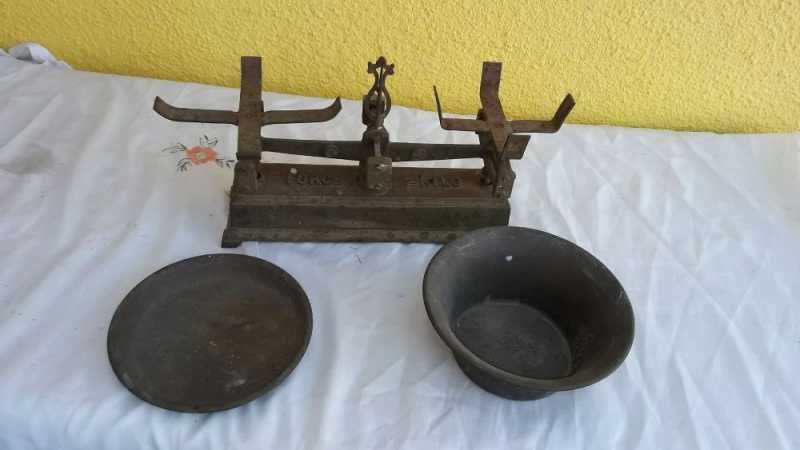 Cantar vechi din fier si taler din alama