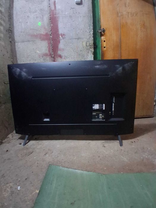 Televizor smart defect