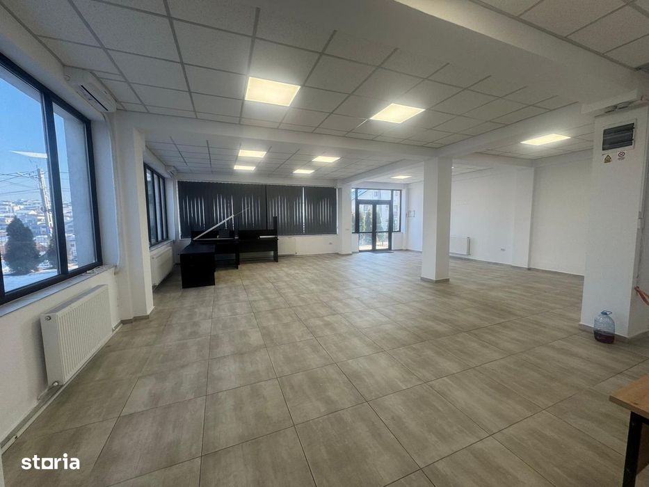 Hlincea , spatiu 115 mp , parcare proprie