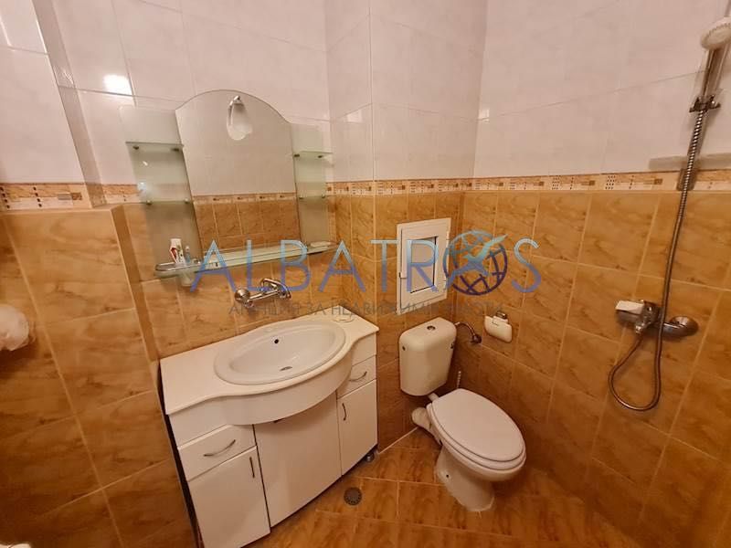 Продава се Двустаен апартамент в Варна, Трошево - 55 кв.м за 2000 €/кв.м - Снимка #4