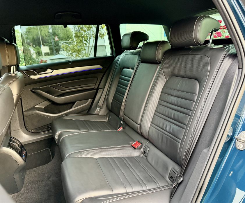 Vw Passat B 8.5 Facelift - R Line - 2021 - 2.0 TDI - 150 Cp - 168.800 Km - Istoric la Zi - IQ LIGHT - AquaMarin Blue Ultra Merallic