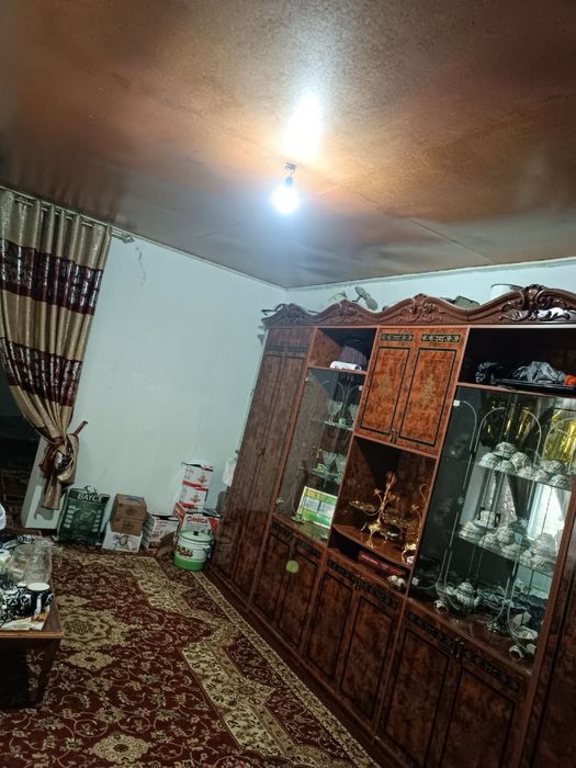 Uy sotiladi yoki domga almashtirish