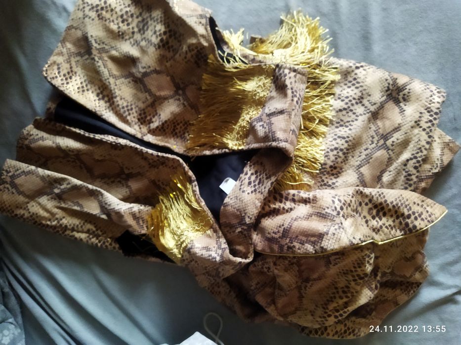 Продам платье для девочки 6-7-8л.