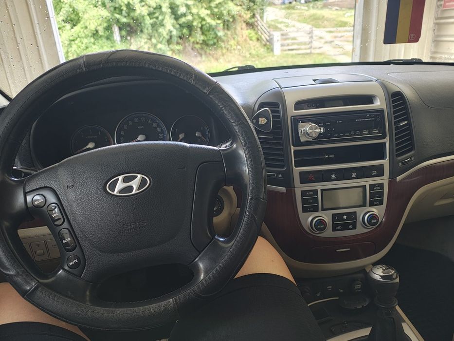 Vând Hyundai Santa Fe 2.2 CRDi 4×4