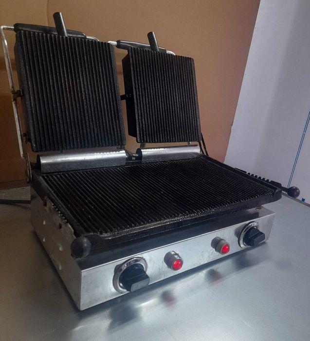 Двоен контактен грил; тостер преса