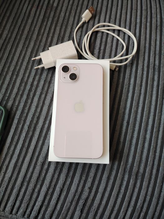 iPhone 13 rose impecabil