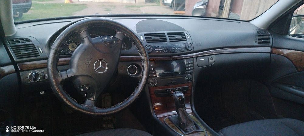 Vand sau schimb Mercedes Eclass W211