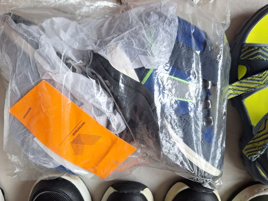 Нови водоустойчиви боти размер 26