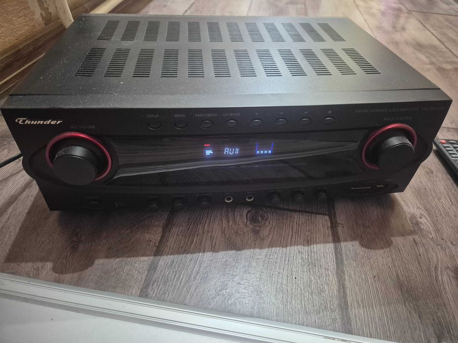 Усилвател  Thunder THC-2003