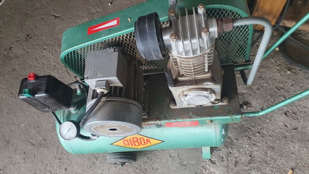 Compresor aer made în Germania piesă de colecție  impecabil
