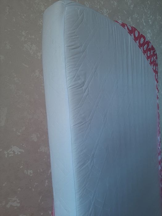 Срочно продам детскую кроватку!