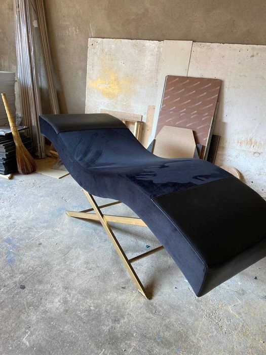 Kushetka chemodan 650.000 somdan  yana stul etajerka variant kop juda.