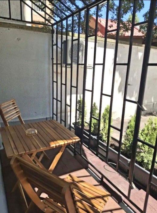 Дава се под наем Тристаен апартамент в София, Център - 89 кв.м за 797.64 € - Снимка #11