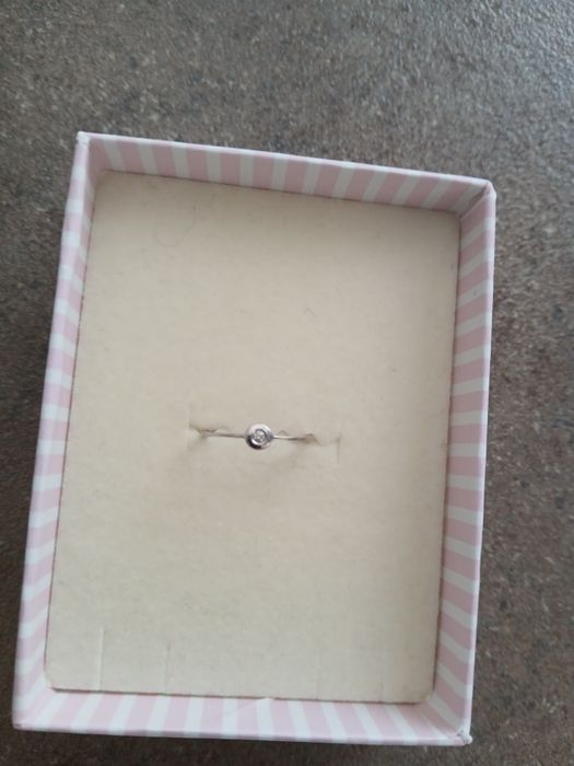 Inel  aur 14 K cu diamant ,marime 49