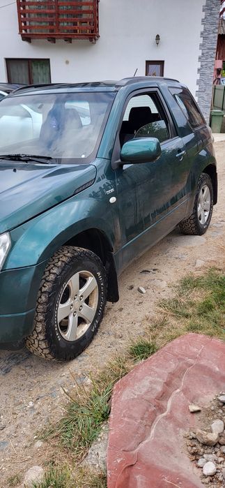 Vând Suzuky grand vitara