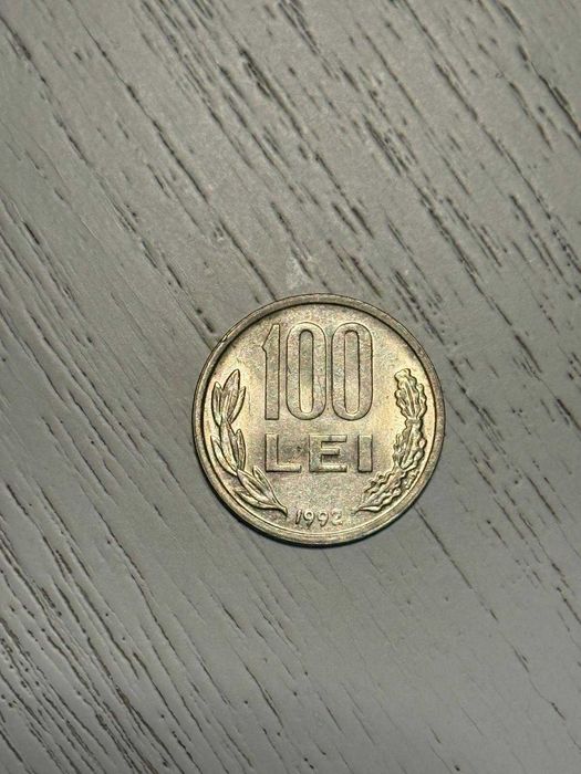 Vând monedă de 100 lei anul 1992