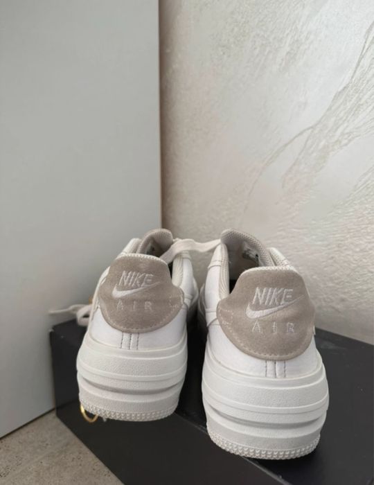 Adidasi air force femei